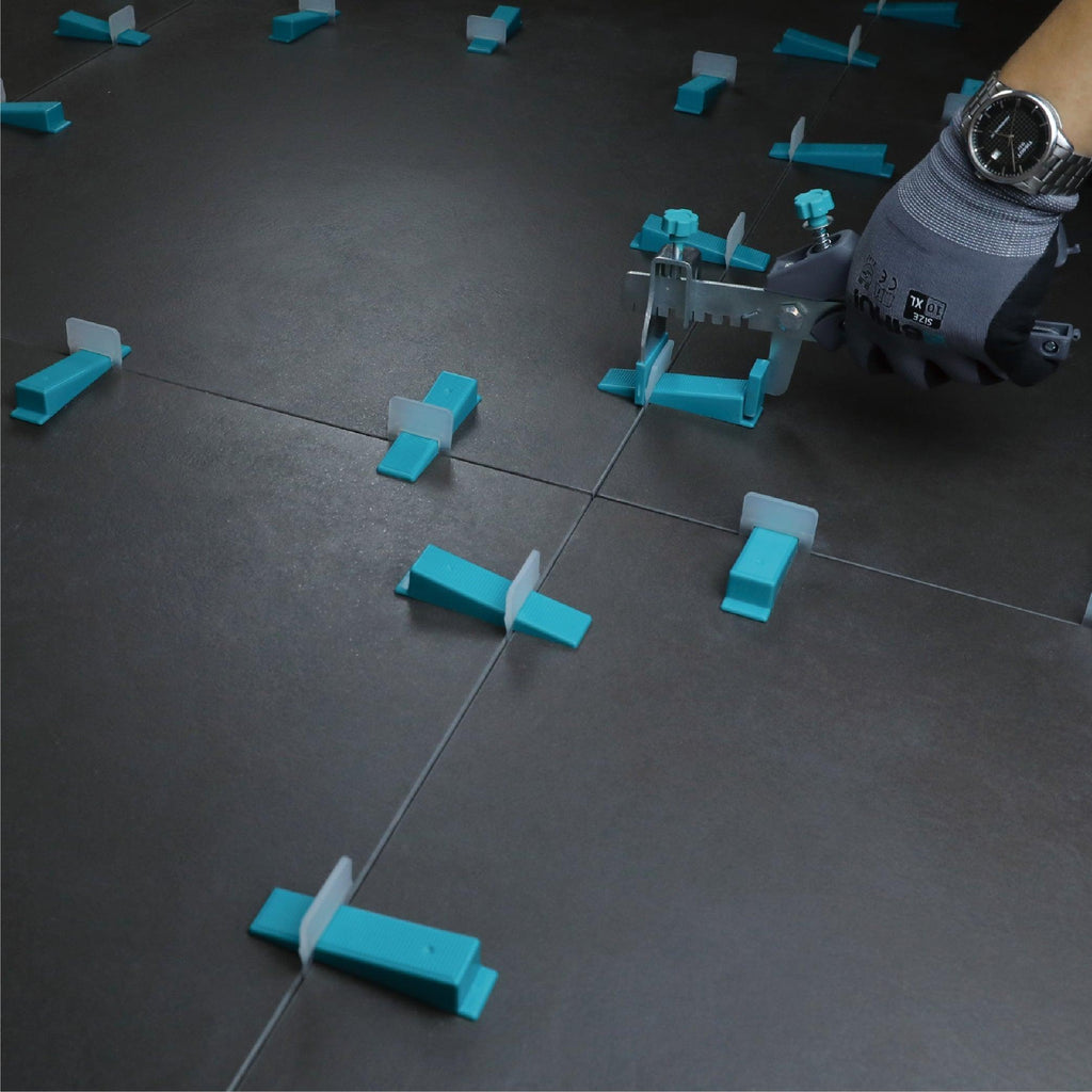 UNIFORM™ Leveling Spacer - Reptile Tools Canada | Tiling Solutions ...